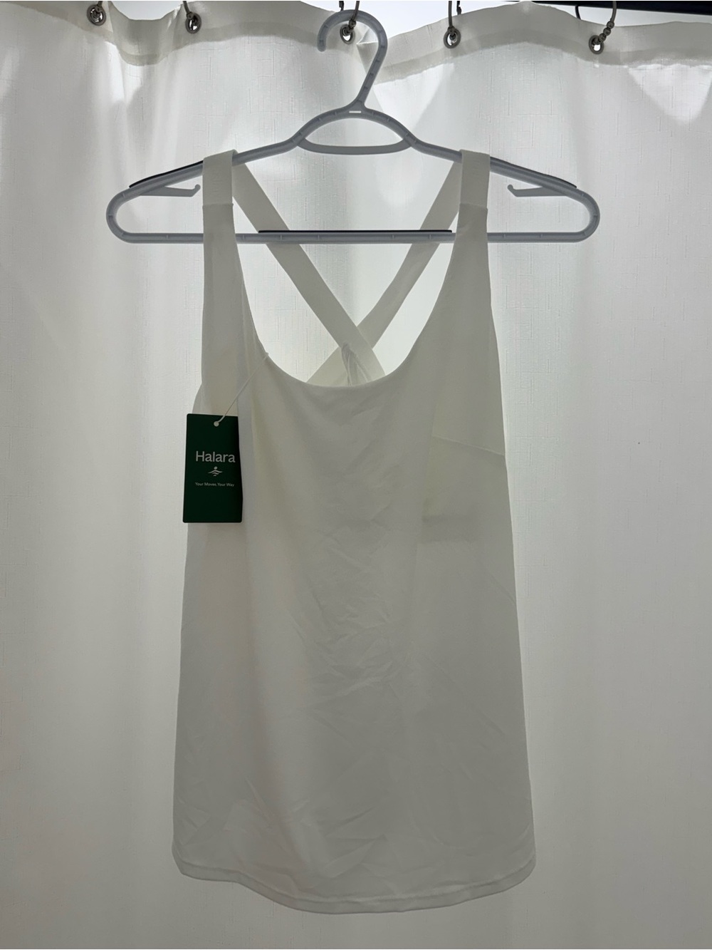 NWT HALARA U Neck Curved Hem Tank Top w/ UPF 50+, White, XS - Picture 4 of 6